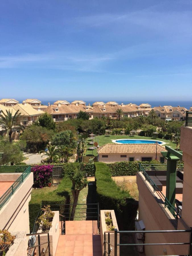 Bonito Apartamento En Alcaidesa Con Piscina Apartment Luaran gambar