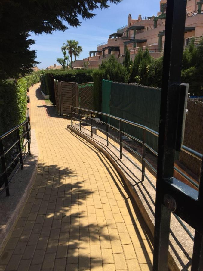 Bonito Apartamento En Alcaidesa Con Piscina Apartment Luaran gambar